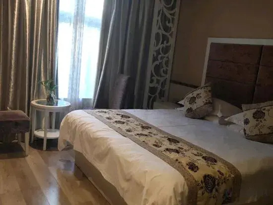 Yunhe Brilliant Business Hotel
