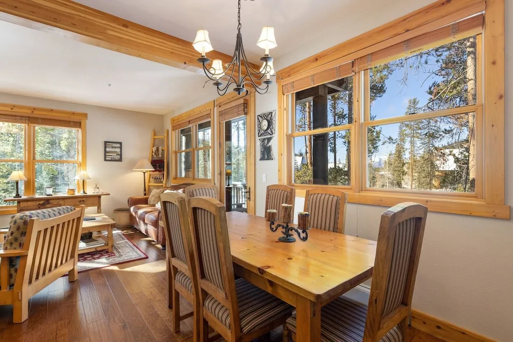 8758 Trappers Crossing 2 Bedroom Condo by RedAwning