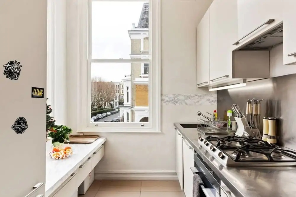 Spacious 2bed Flat in Earls Court, 7min to Tube