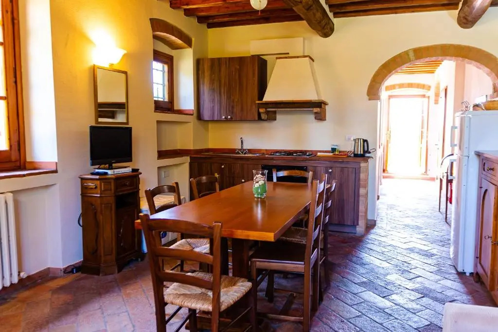 Podere Mezzastrada - Place of Charme