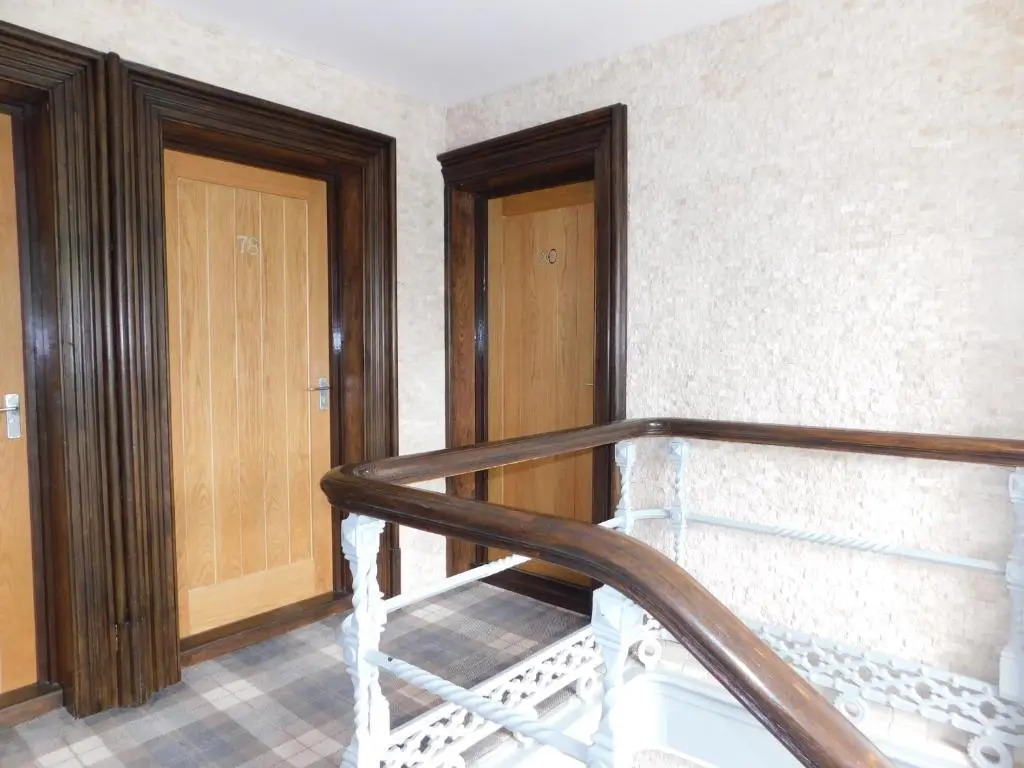Kingsway Apartment
