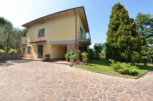 Agli Olivi