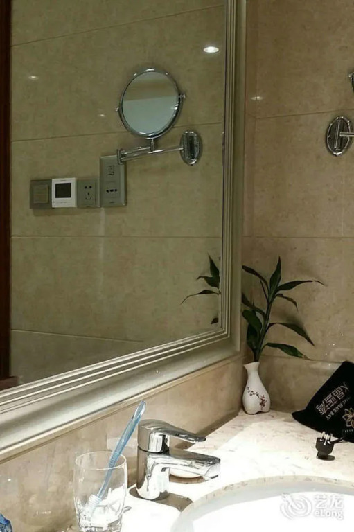 Nanjing Crystal Executive Apartment