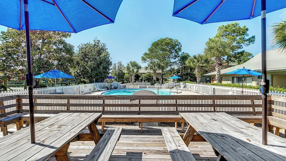Beachwood Villas 10C - 2 Complex Pools, Tennis, Modern Coastal Charm
