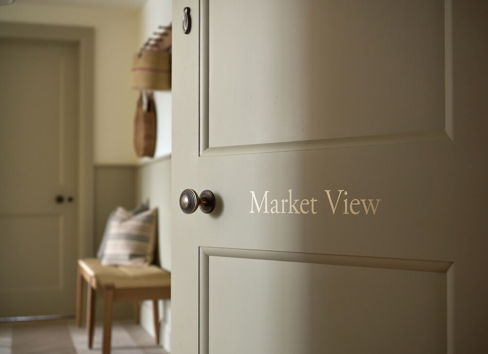 Market View - The Georgian House