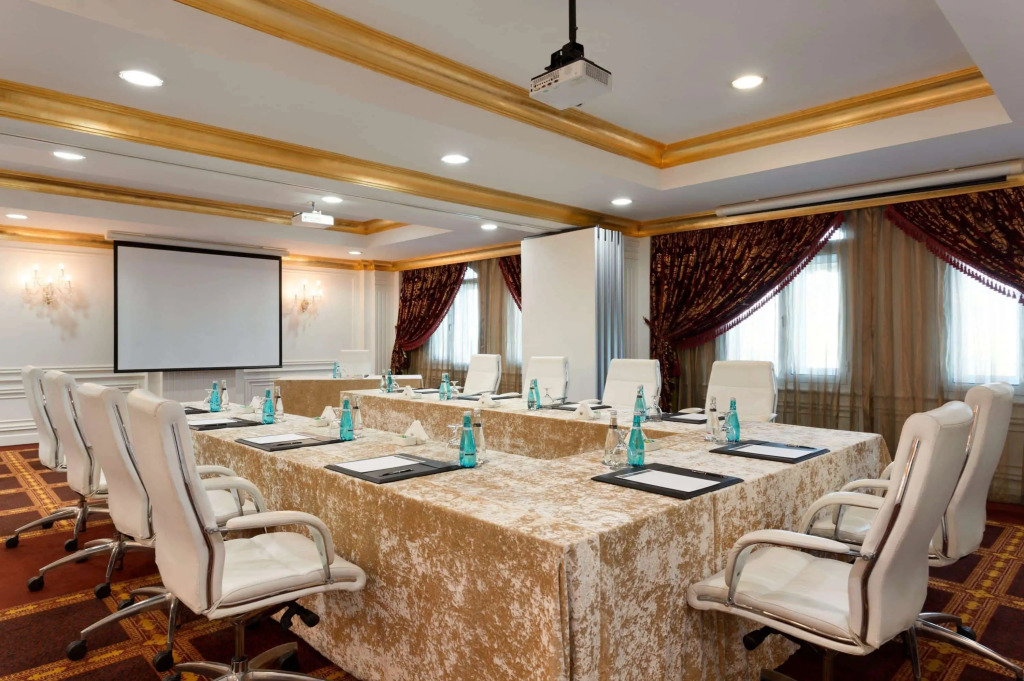 Grand Regency Doha, Trademark Collection by Wyndham