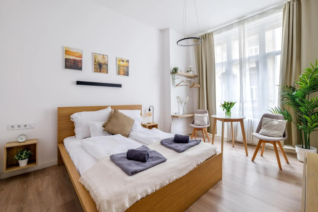 AK7 Boutique Suites