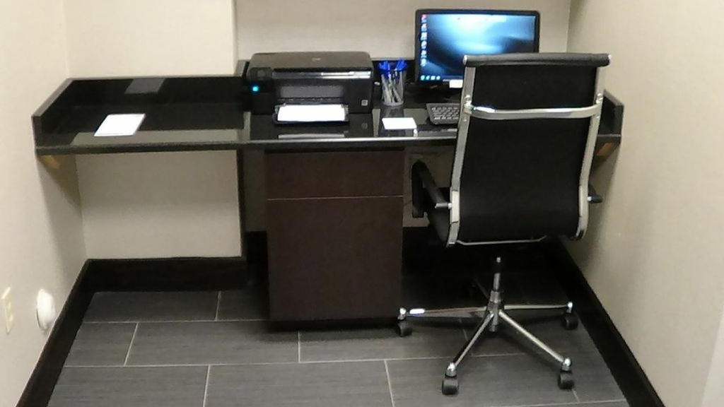 Holiday Inn Express & Suites Greenville-Downtown by IHG