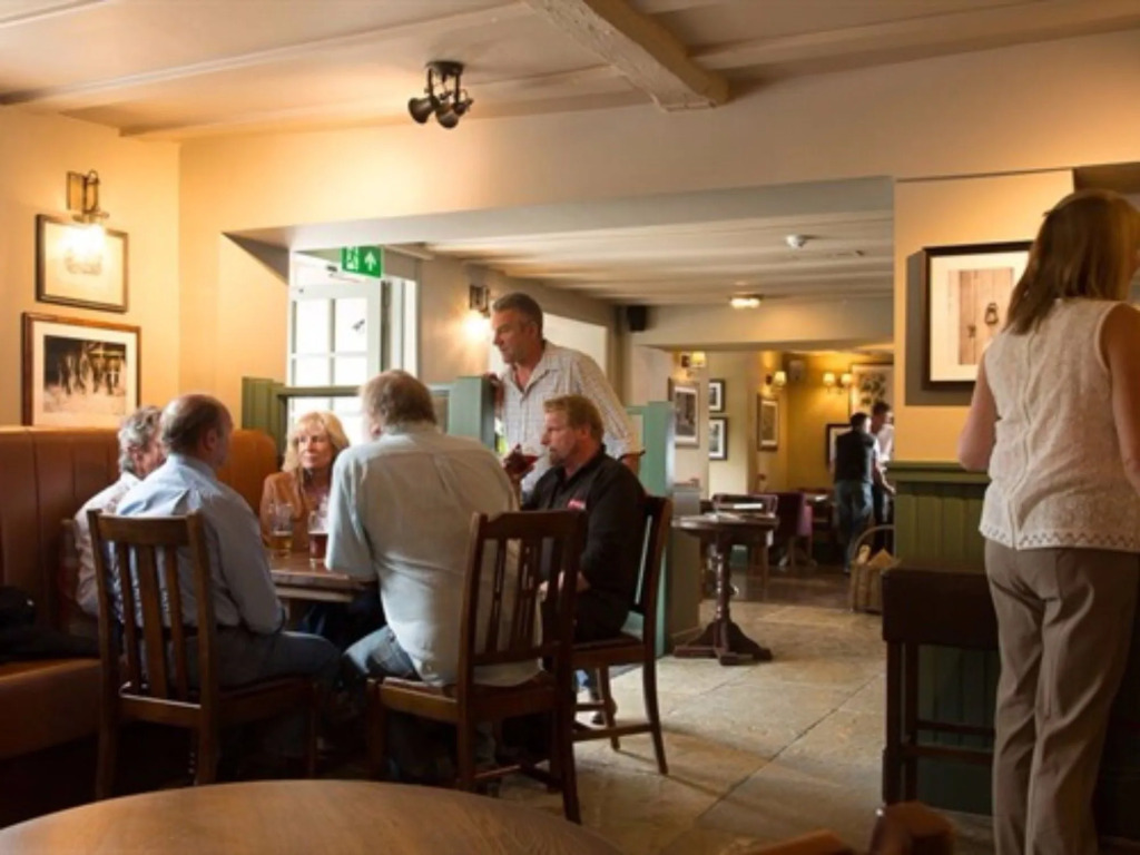The Carnarvon Arms