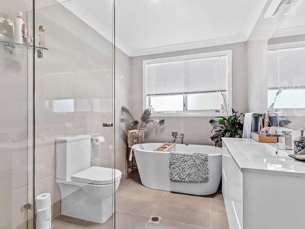 Private coastal getaway Corlette