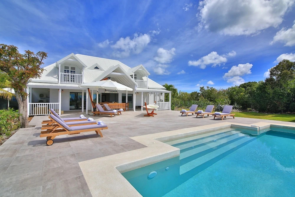 Hamptons Villa