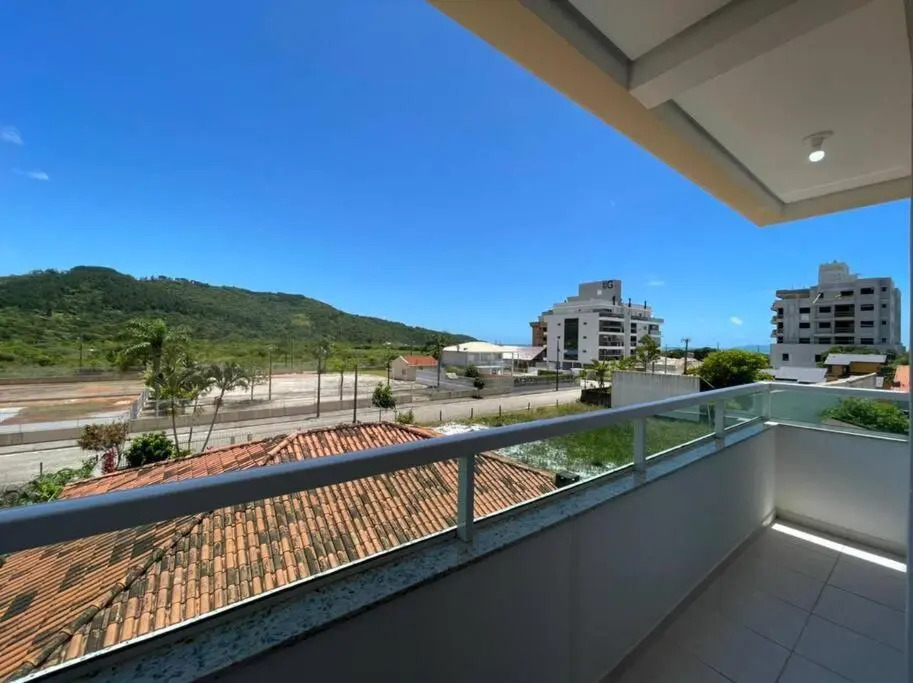 Apto 80m da Praia Grande vista mar!