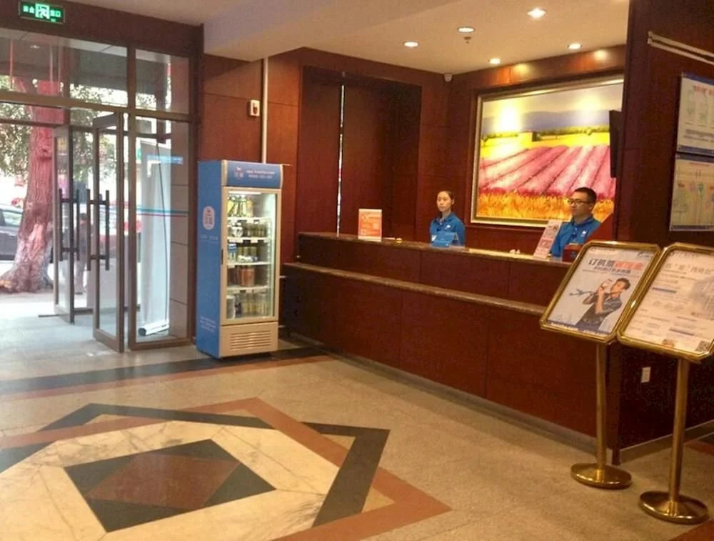 Hanting Express Haerbin West Dazhi Street Industry University