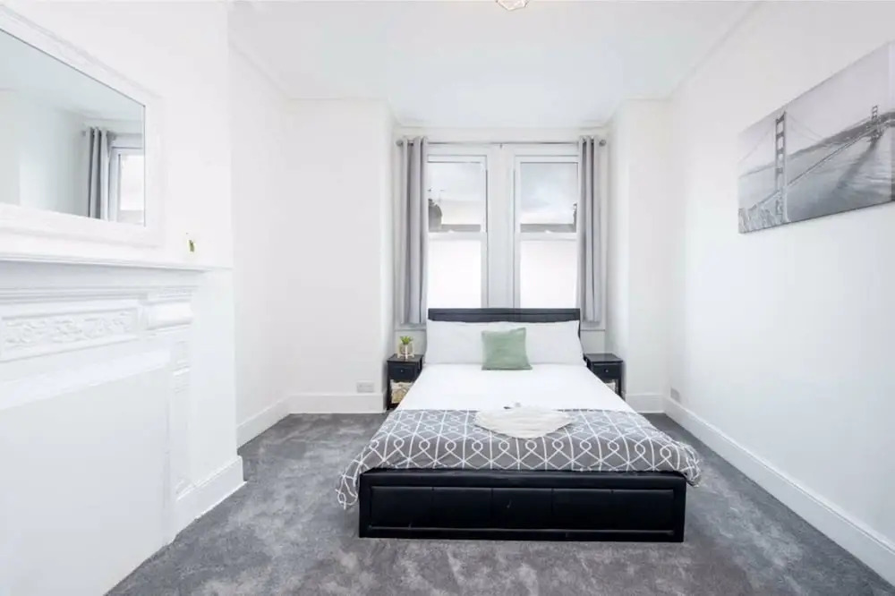 Newly Renovated High Spec 4 Bedroom House