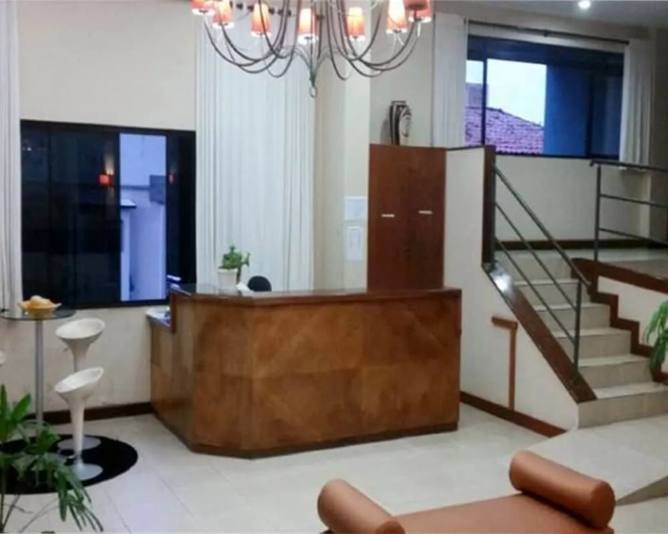 Aconchegantes Flats, 1 e 2 qtos, em Ponta Negra