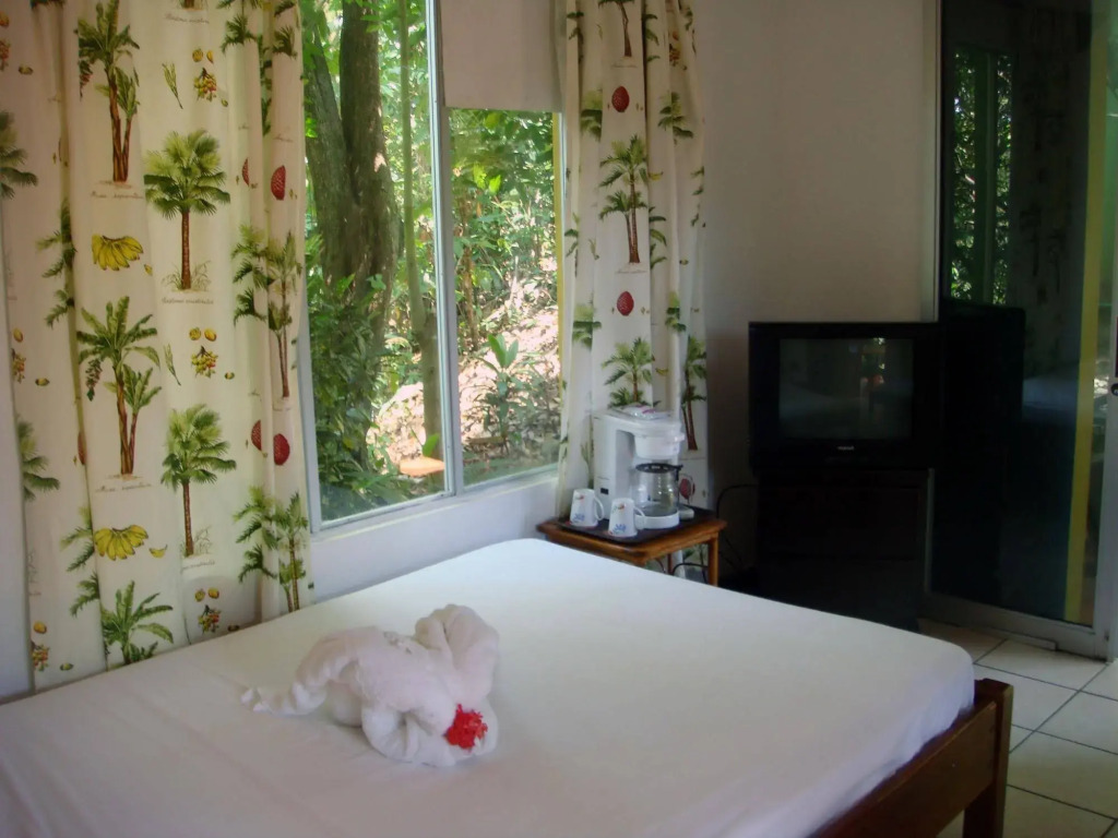 Paradise Inn