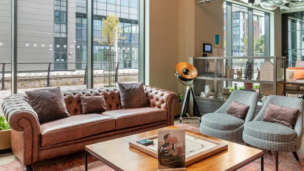 High-end Self-contained Studio