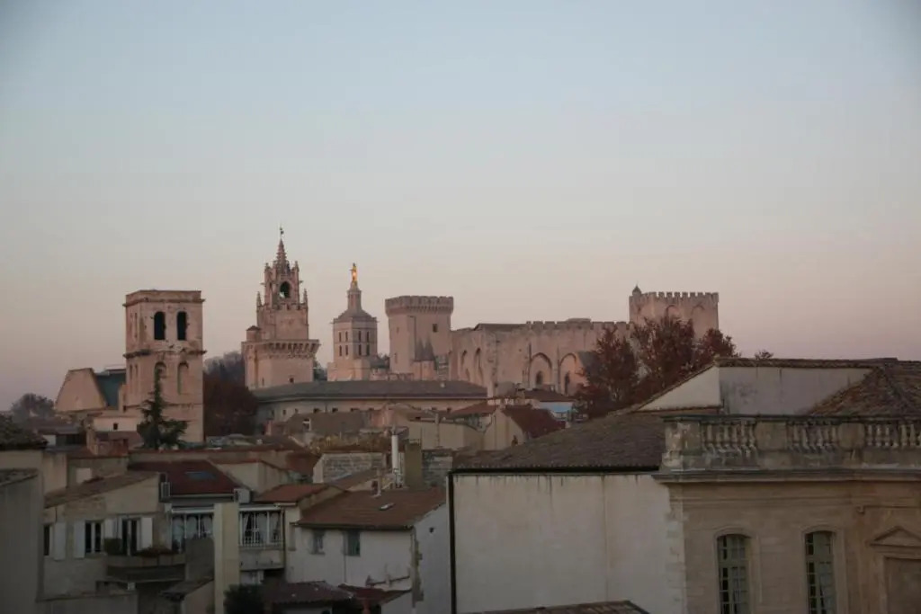 A la terrasse dAvignon