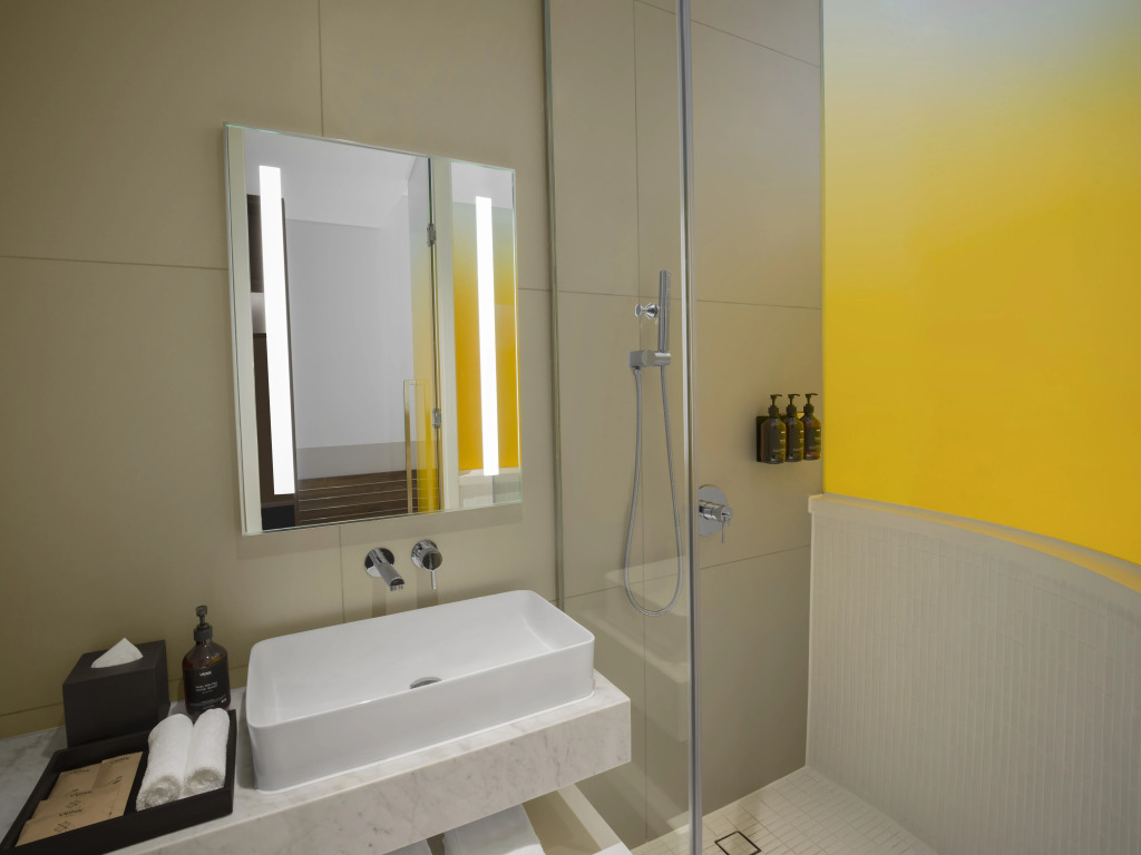 Wink Saigon Centre, Unscripted by Hyatt - 24 Hours stay