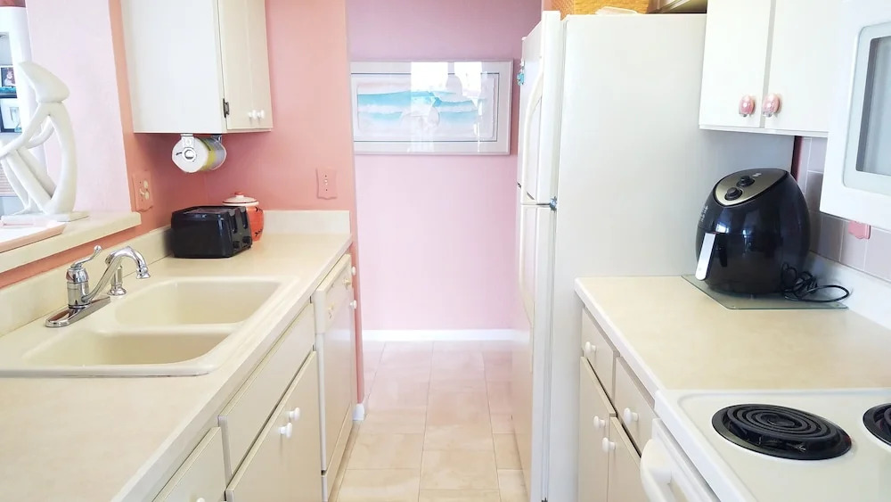 Our House at the Beach E-402 2 Bedrooms 2 Bathrooms Condo