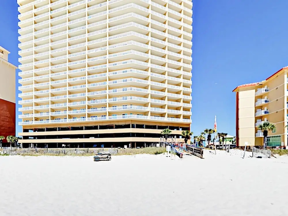 Gulf-front Getaway: Pools, Hot Tub - Steps To Sand 2 Bedroom Condo