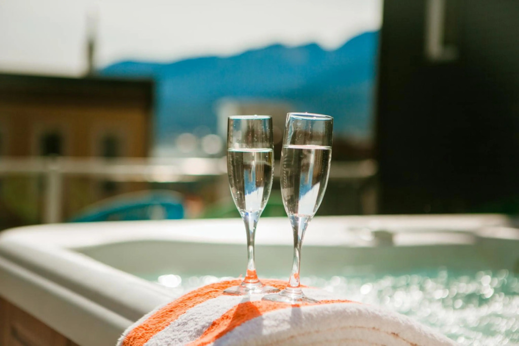 Silverbow Inn & Suites
