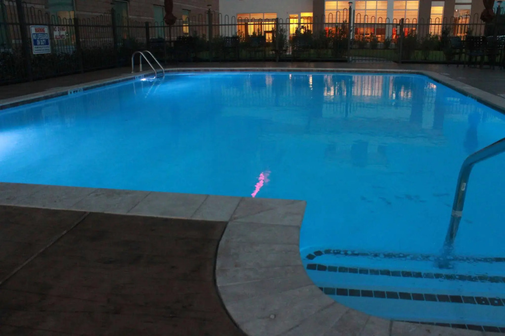 Kozy Hotel Houston North