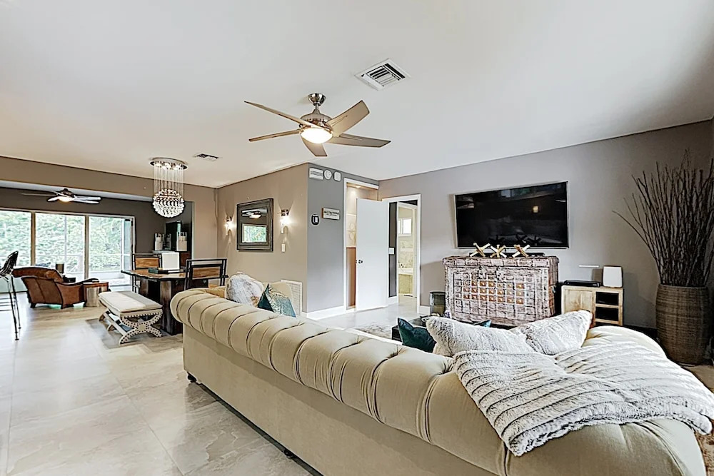 Beach Haven W/ Waterfront Saltwater Pool & Dock 2 Bedroom Home