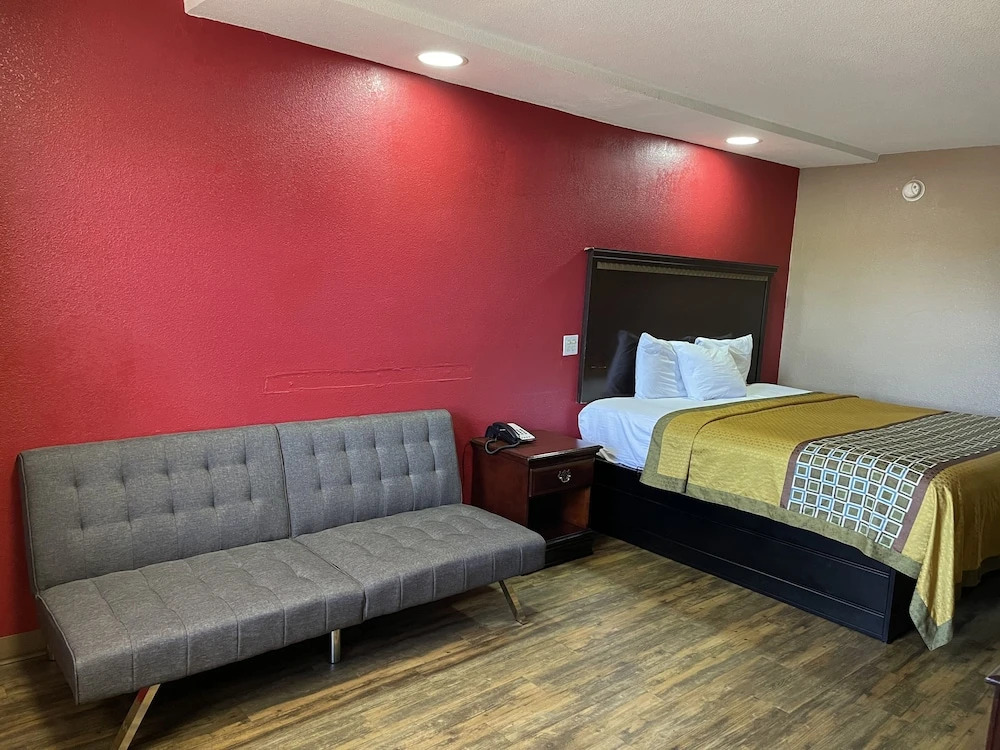 Deluxe Inn