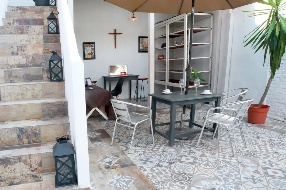 OYO Hotel Maria Otilia Falla