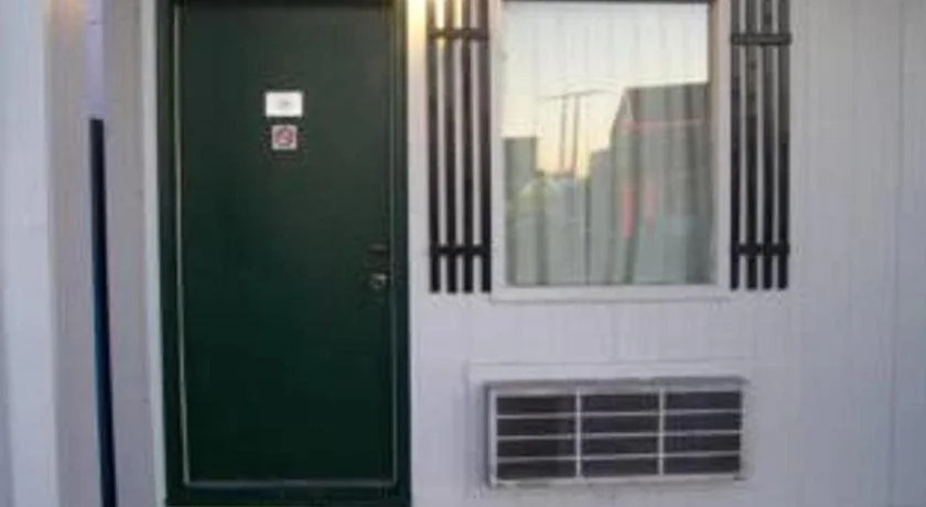 Budget Deluxe Motel