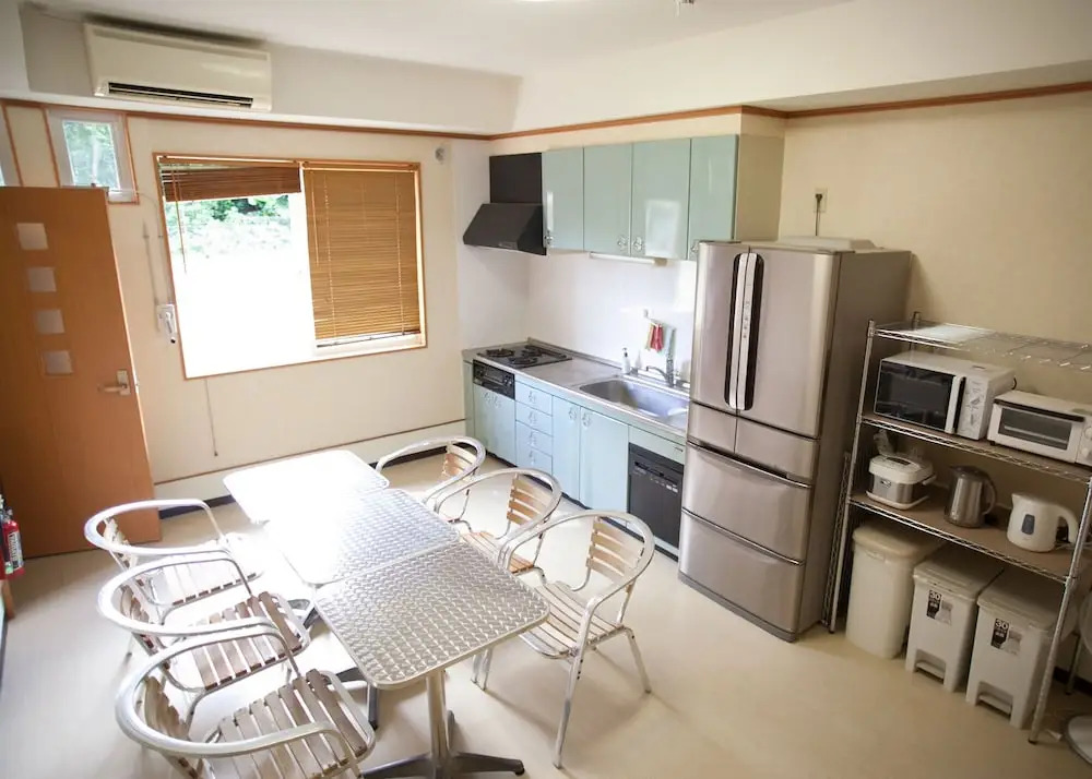 Ishigakijima Sunflower House - Hostel