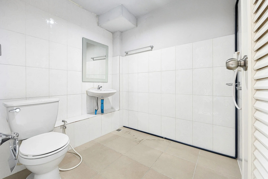 Freesia Bangphi Guest House