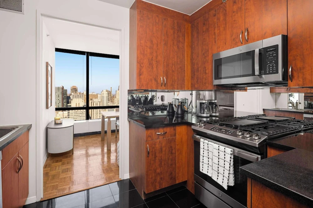 Apex Executive Apartments - Lenox Hill NY