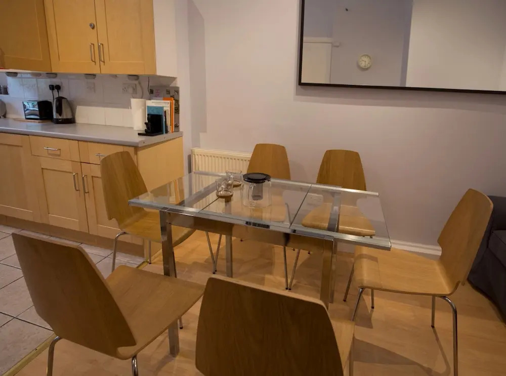 3 Bedroom Flat in South Centre of Edinburgh Sleeps 6