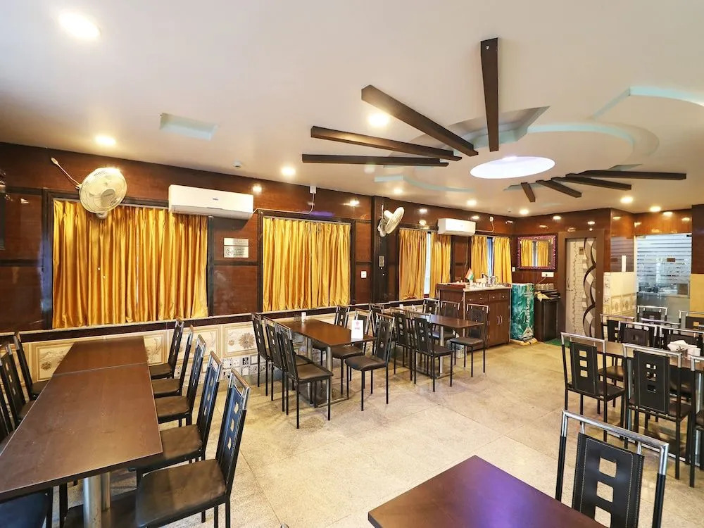 OYO 7555 Live Hotel Digha