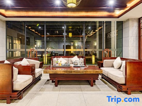 Li Jing Hotel Mile