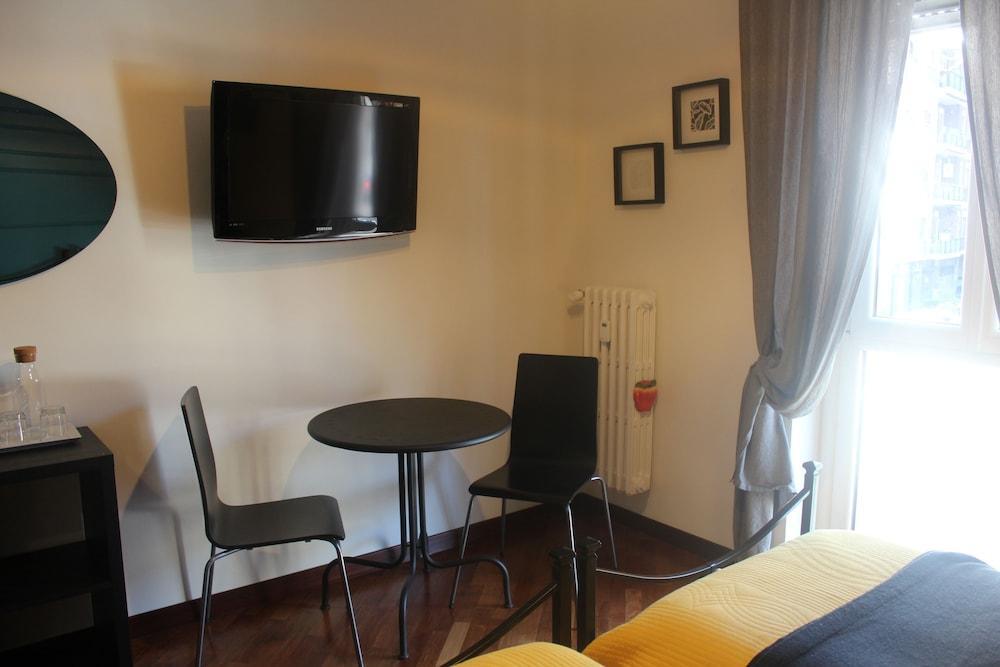Stasera a casa da M.E