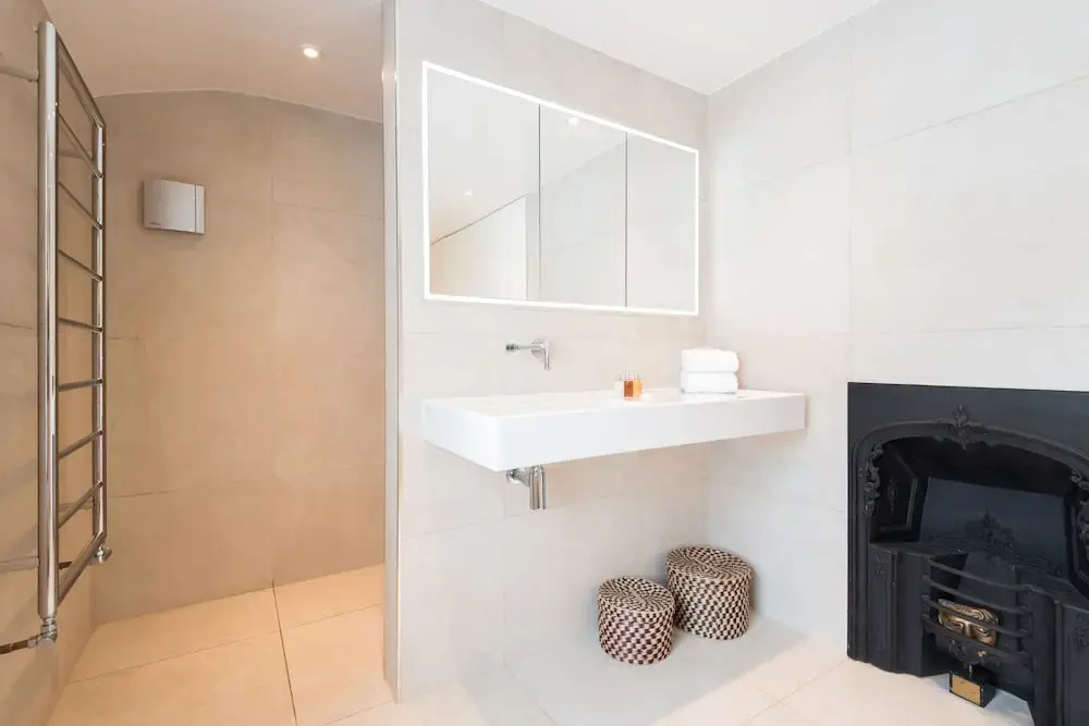 Beautiful Chiswick Home With Garden
