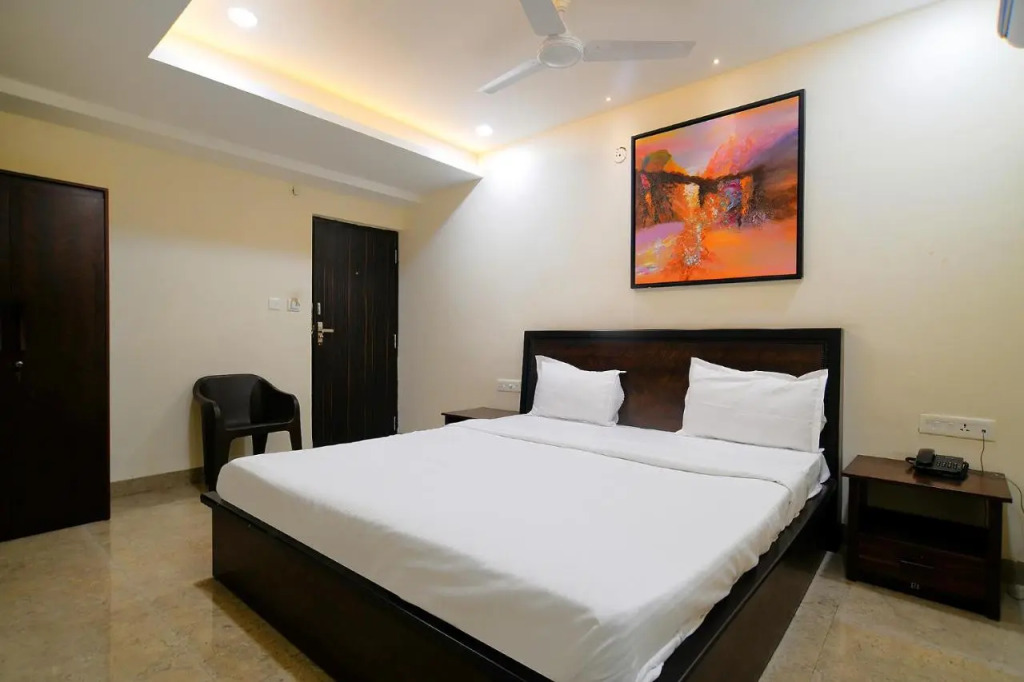 FabHotel Imperial Regency