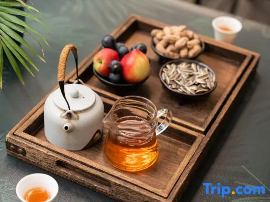 YunGuan Shunde House Resort Hotel  （Jinghong, West Shuangjing Starlight Night Market Shop)