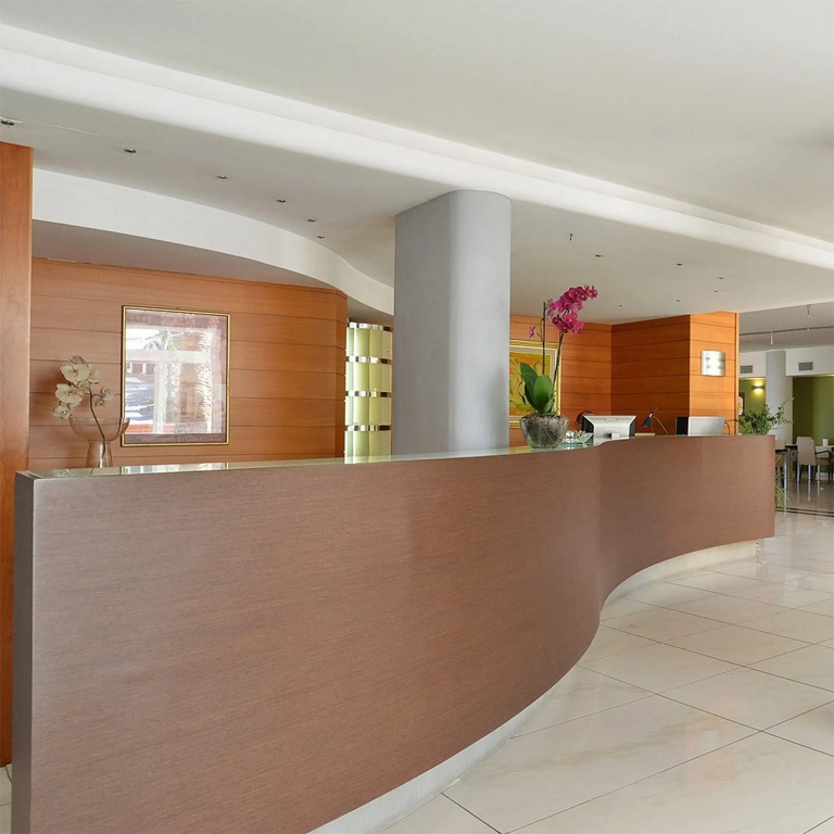 Palm Beach Hotel