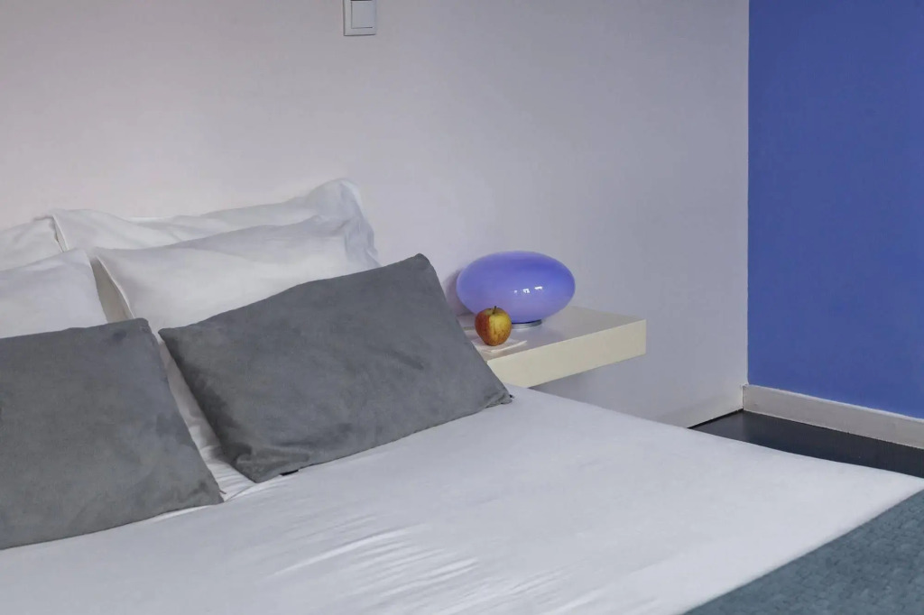 6Only Guest House