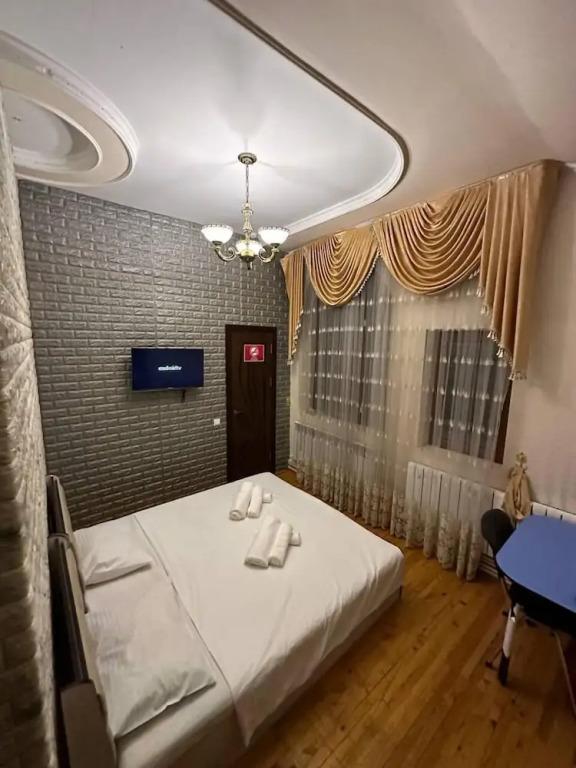 Next Hotel