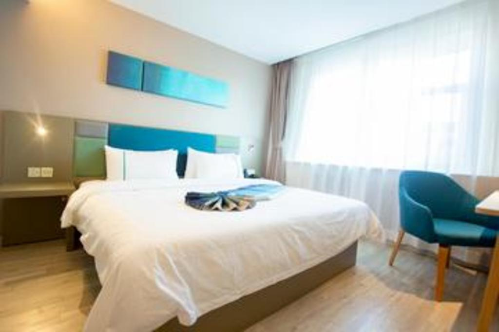 Homeinn Selected (Heihe Central Street Pedestrian Street)