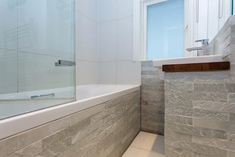 Bright 1 Bedroom Flat