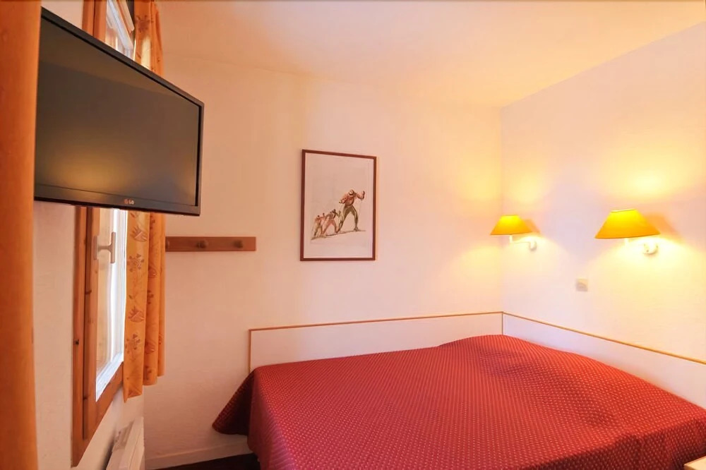 Residence LES Coches Studio in a Family Resort at the Bottom of the Slopes Bac208
