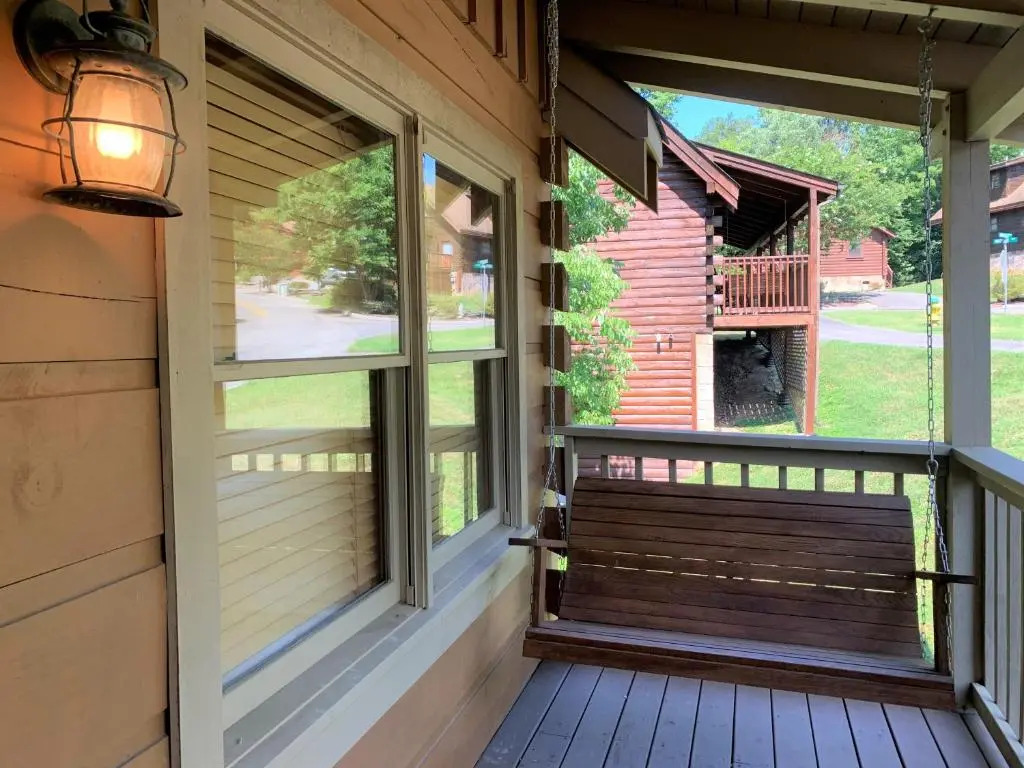 Karen's Cabin