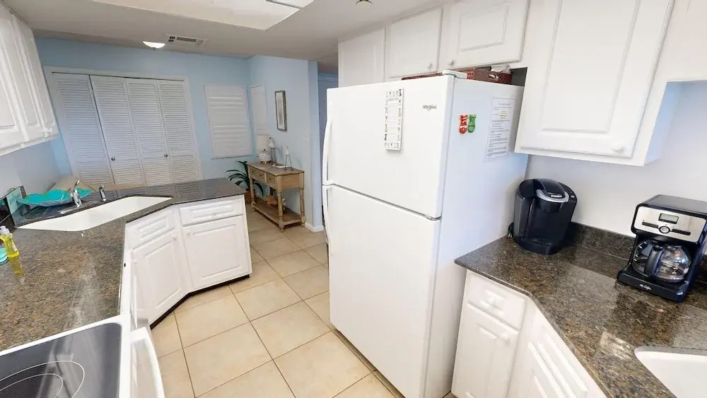 Inlet Reef 502 2 Bedroom Condo by RedAwning