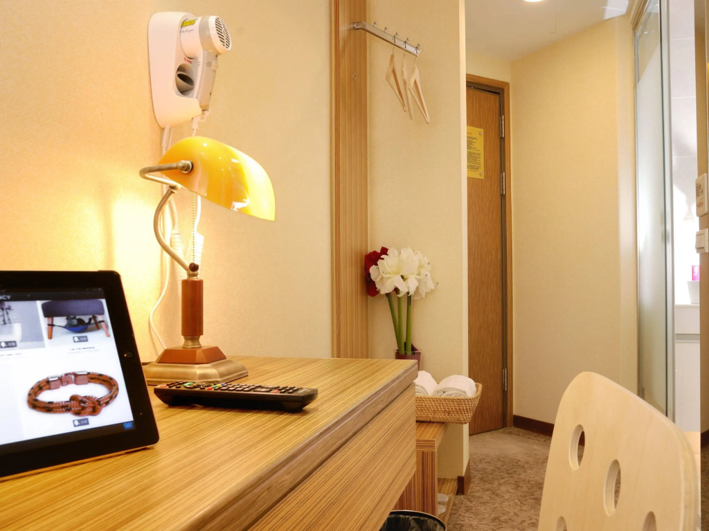 Golden Hotel